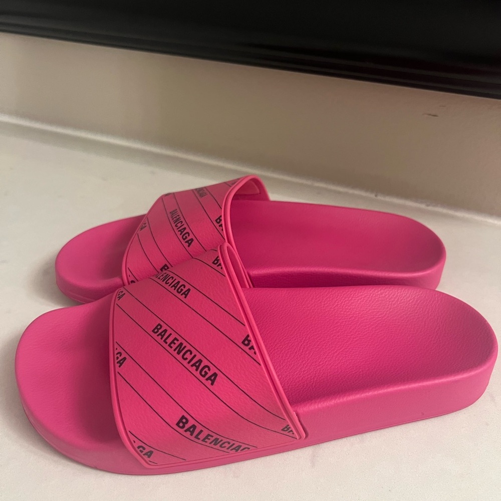 Balenciaga Vibrant Pink Logo Slides - Picture 3 of 10
